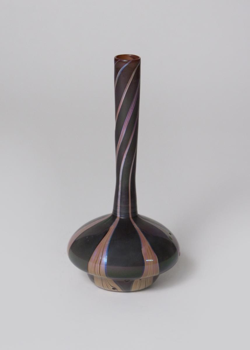 Tiffany Favrile Glass Early Vase 1