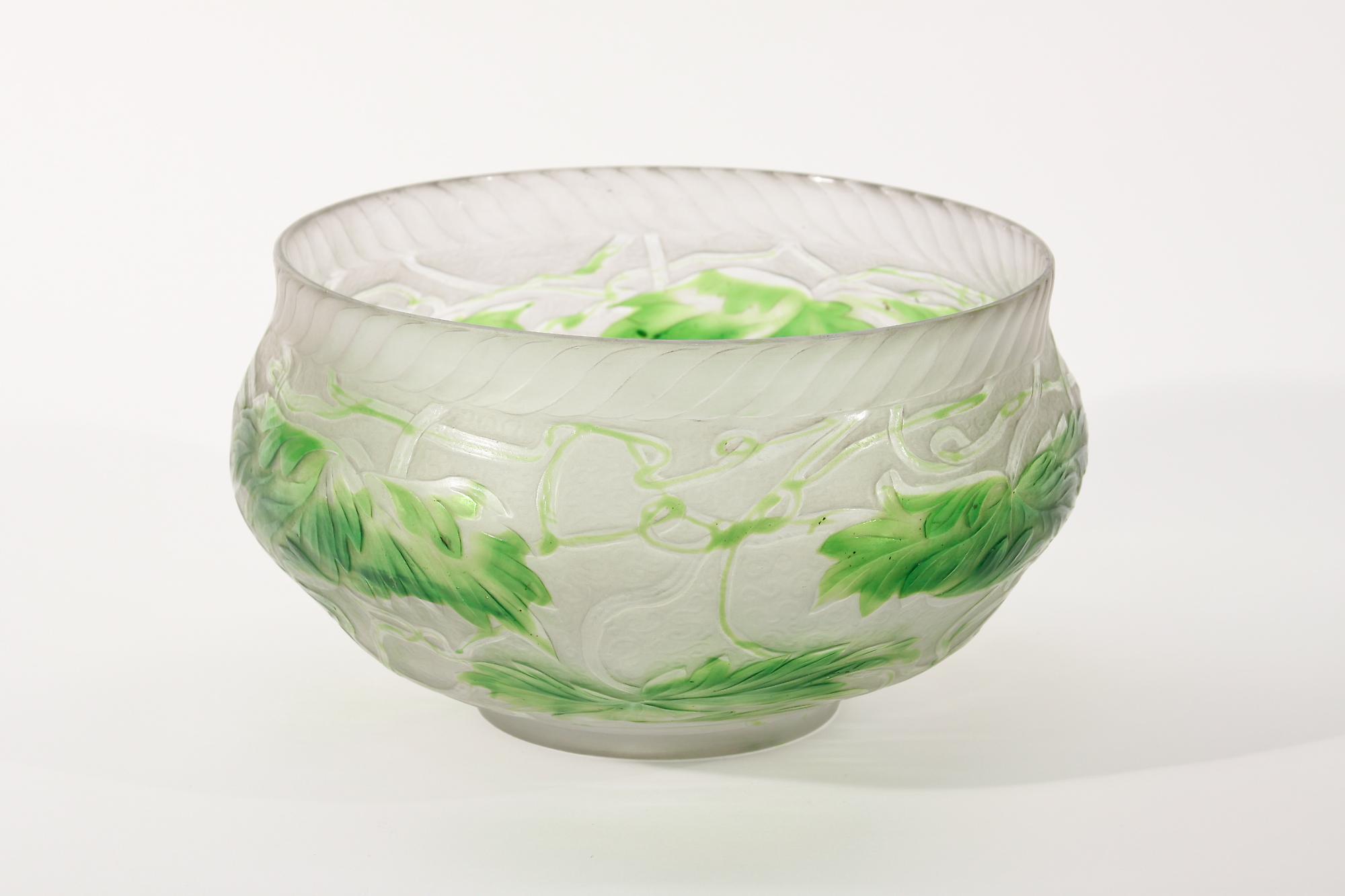Tiffany Favrile Glass Intaglio Carved Bowl 2