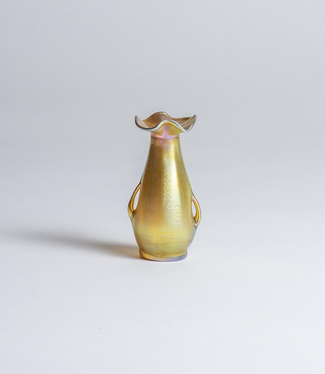 Tiffany Favrile Glass Miniature Cabinet Vase with Ruffled Rim 1