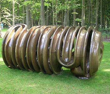 <i>Sinbad, </i>2005
Bronze
160 x 310 x 170 cm