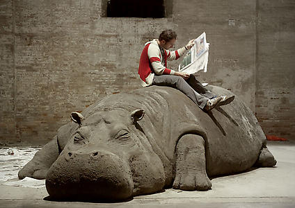 <i>Hope Hippo</i> 2005
Mud, Whistle, Daily Newspaper, Reader.
192” x 72” x 60”
Installation View: “Always a Little Further” 51st International Art Exhibition, la Bienal di Venezia
Photo: Giorgio Boata