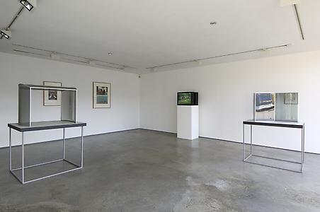 Dan Graham:Theatre, installation view, Lisson Gallery, 2009