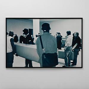 Santiago Sierra
RAISING OF SIX BENCHES
Kunsthalle der Hypo-Kulturstiftung. Munich, Germany. September 2001
Photograph
150 x 220 cm
