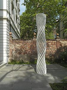 Shirazeh Houshiary
<i>White Shadow,</i> 2005
Aluminium bricks and steel cable
height 405 cm; ellipse 66 cm x 47 cm