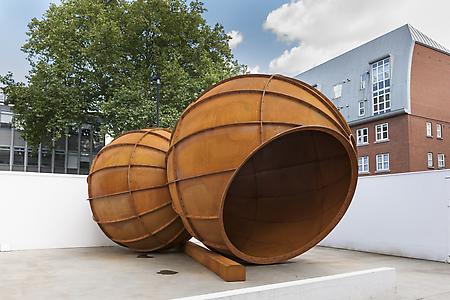 Anish Kapoor
Installation View
Lisson Gallery, London 2012