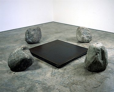 <i>Relatum - Discussion,</i> 2003
Four iron plates and four stones
Stones 50 x 60 cm