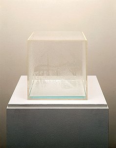 Hans Haacke
<i>Condensation Cube,</i> 1963-65
Plexiglass and water
30 x 30 x 30 cm
