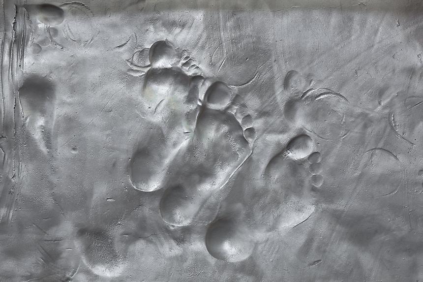 <i>Holder</i>, (detail), 2010
cast aluminum
96 x 47 x 12 inches