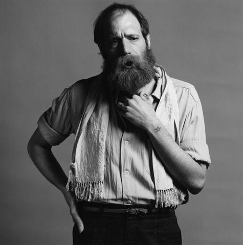<i>Lawrence Weiner</i>, 1982