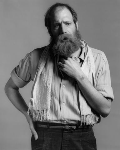 <i>Lawrence Weiner</i>, 1982