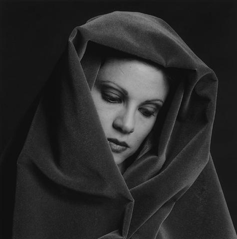 <i>Lisa Lyon</i>, 1982