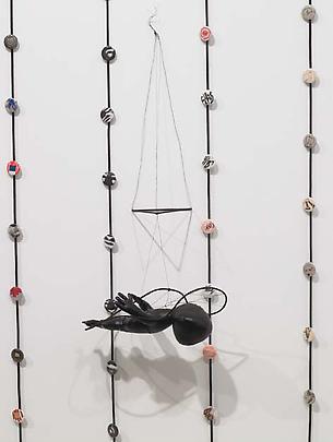 <i>One figurine (Une figurine)</i>, 2009 Image
