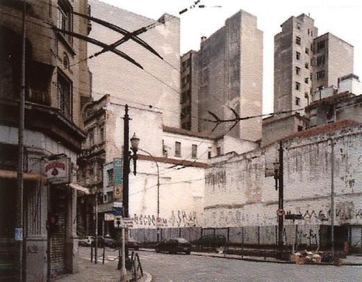 <b>Rua Venceslaû Bràs</b>, 2001 Image