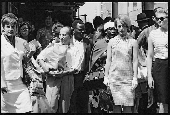 <b>Women on Eloff Street,</b> 1967 Image