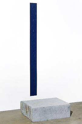 Il panorama verso Oltremare intorno e dove le stelle si avvicinano di una spanna in piu (the panorama towards "Oltremare" where the stars are coming one span nearer), 2000
22 Diorite granite stones, Oltremare paint
Each: 10 x 23 x 31 in. ( 25.4 x 58.4 x 78.7 cm )
Inv.#7235 Image
