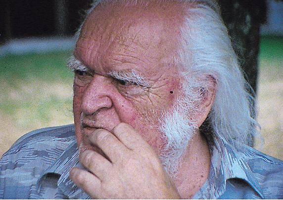 TACITA DEAN
<b>Mario Merz</b>, 2002
16 mm colour film, optical sound, 8 minutes 30 seconds
Inv. #9214 Image