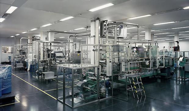 <b>Pharmaceutical Packaging
Laboratorios Phoenix, Buenos Aires</b>, 2009 Image
