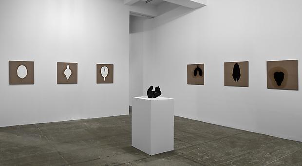 On the wall: <b>Pleated Linen, Green and Pleated Linen, White</b>, 2007

On the pedestal:<b> Pelvis</b>, 2007 Bronze Image