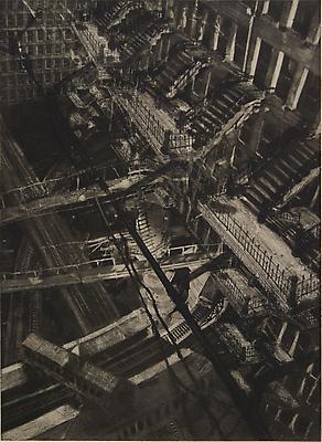Underground (State 2), 2010
photogravure on somerset soft white
56.52 x 41.27 cm (22 1/4 x 16 1/4 in. )
edition of 7
3,300. € including tax