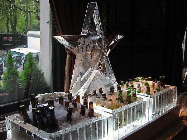 Lone Star Beer chiller
Metropolitan Club, NY