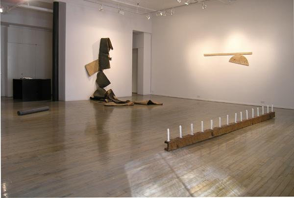 Installation: Richard Serra: Sculptures from 1967 and 1968<br />15 January - 28 February 2004<br />