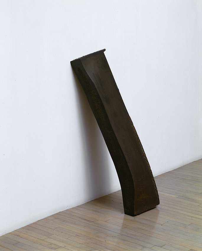 Richard Serra<br />Chunk<br />1967<br />vulcanized rubber<br />48 ½ x 18 x 19 3/4 inches<br />(123.2 x 45.7 x 50.2 cm)<br />