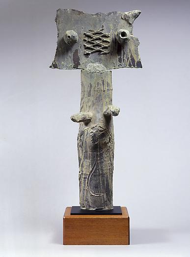 Joan Miró
Personnage, 1973
Bronze
27 1/2 x 13 3/8 x 5 1/4 in.
69.9 x 34 x 13.3 cm