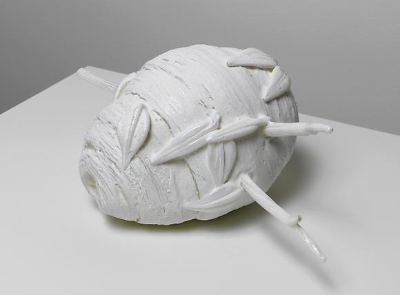 Untitled (White Paper Wasp's Nest), 2007
Hand-blown glass
7 3/4 x 16 x 10 inches
19.7 x 40.6 x 25.4 cm