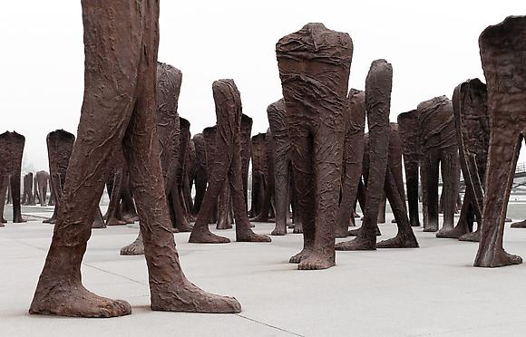 Agora, 2006
Permanent installation of 106 cast iron figures, each approximately 9 feet tall. Installed in Grant Park, Chicago.