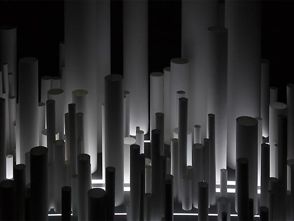 Installation No. 6 (Tubes), 2009
Digital video on freestanding 21-inch analog television monitor with two hundred 250g paper objects
Running time: 10 minutes