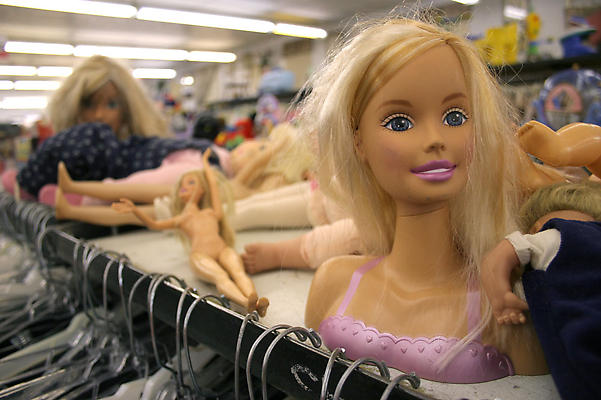 Liza Berkoff
AISLE OF THE DOLLS, 2008
C-PRINT
28 X 42 INCHES Image