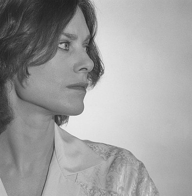 Lucinda Childs, 1977
gelatin silver print
image: 13 7/8 x 13 3/4 inches 
(35 x 34.9 cm)
paper: 20 x 16 inches 
(51 x 41 cm)
edition of 10 with 2 APs
MAP-128