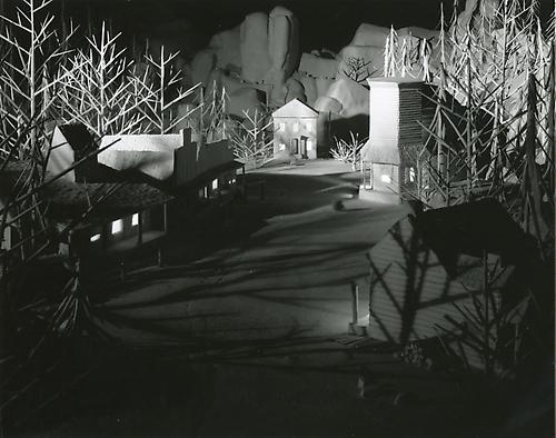 Western Street, 1985-86
vintage gelatin silver print
image: 28 1/4 x 37 5/8 inches (71.8 x 95.6 cm)
paper: 29 3/4 x 38 3/4 inches (75.6 x 98.4 cm)
framed: 42 x 49 1/4 inches (106.7 x 125.1 cm)
edition of 7 with 2 APs
signed, titled and dated by artist, recto
JC-215