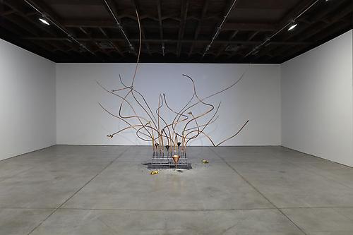 REBECCA HORN
The Raven Tree, 2009-2011
copper, steel, coal powder, glass funnels, motors, electronic, controller, synthetic material, gold
overall: 196 7/8 x 165 3/8 x 157 1/2 inches (500 x 420 x 400 cm)
RH-SC-2034
Photography: Jason Wyche