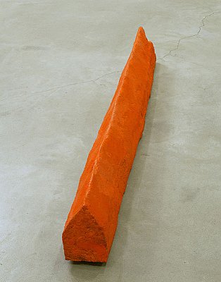 Rice House, 2007
red Indian granite, red ghee
6 5/8 x 4 x 45 1/4 inches (17 x 10 x 115 cm)
WL-32