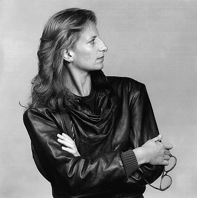 Annie Leibovitz, 1983
gelatin silver print
image: 19 1/4 x 15 1/4 inches 
(48.9 x 38.7 cm)
paper: 20 x 16 inches 
(50.8 x 40.6 cm)
edition of 10 with 2 APs 
MAP-1095
