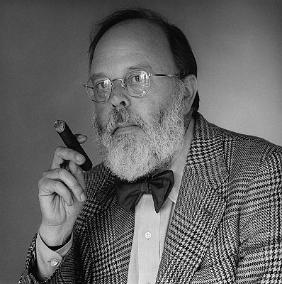 Henry Geldzahler, 1979
gelatin silver print
image: 13 3/4 x 13 3/4 inches 
(34.9 x 34.9 cm)
paper: 20 x 16 inches 
(50.8 x 40.6 cm)
edition of 10 with 2 APs
MAP-326