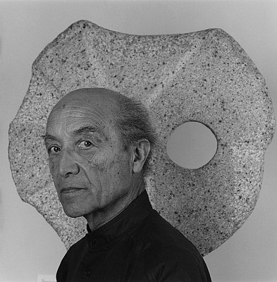 Isamu Noguchi, 1986
gelatin silver print
image: 19 1/4 x 19 1/4 inches 
(48.9 x 48.9 cm)
paper: 24 x 20 inches 
(61 x 50.8 cm)
edition of 10 with 2 APs
MAP-1627