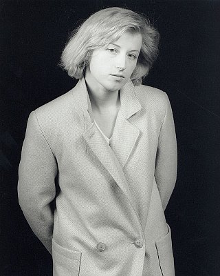 Cindy Sherman, 1983
gelatin silver print
image: 19 1/4 x 15 1/8 inches 
(48 x 38 cm)
paper: 20 x 16 inches 
(51x 41 cm)
edition of 10 with 2 APs
MAP-1018