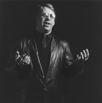 Joseph Kosuth, 1982
gelatin silver print
image: 15 3/8 x 15 1/4 inches 
(39.1 x 38.7 cm)
paper: 20 x 16 inches 
(50.8 x 40.6 cm)
edition of 10 with 2 APs
MAP-929