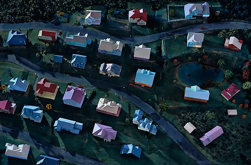 Landscape with Houses (Dutchess County, NY) #2, 2009
framed digital chromogenic print mounted to Dibond
paper: 23 1/2 x 36 inches (59.7 x 91.4 cm)
framed: 25 3/4 x 38 1/2 inches (65.4 x 97.8 cm)
edition of 5 with 2 APs
signed by artist on label, verso
JC-210.S