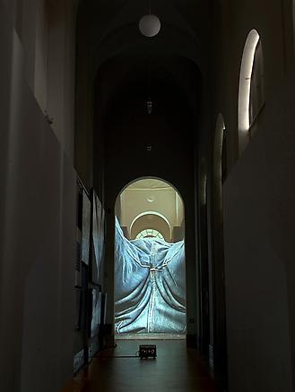 fatica n. 23
2010
Galleria nazionale d'arte moderna, Rome
installation view
Audio-visual installation: 4 video projectors, 4 DVD players, 1 audio mixer, 2 amplifiers, 4 speakers, 1 DVD synchroniser, 4 subwoofers