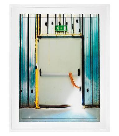 frammento/fatica n. 16
2008
lambda print on photographic paper and transparent material, colored again
140 x 115 cm
4 editions