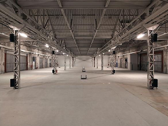 fatica n. 16
2008
HangarBicocca, Milan
installation view
Audio-visual installation: 7 video projectors, 7 DVD players, 1 audio mixer, 3 amplifiers, 6 speakers, 1DVD synchroniser, 6 subwoofers