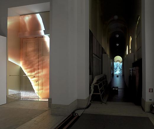 fatica n. 23
2010
Galleria nazionale d'arte moderna e contemporanea, Rome
installation view
Audio-visual installation: 4 video projectors, 4 DVD players, 1 audio mixer, 2 amplifiers, 4 speakers, 1 DVD synchroniser, 4 subwoofers